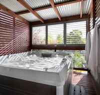 Oblique - Accommodation Broome