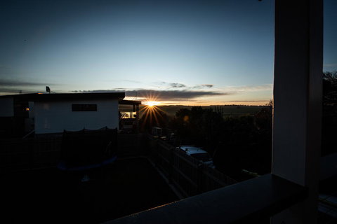 Ocean Chill 10 Minutes Drive To Phillip Island, Pet Friendly Family Home Sleeps 8 - Accommodation Broome 2