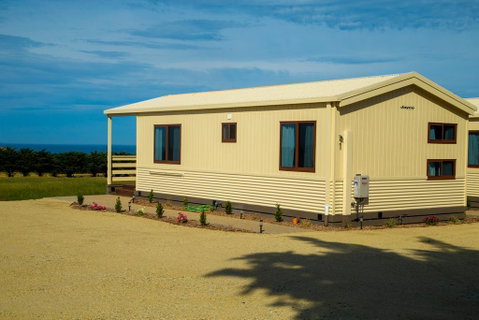 OMARU FARM STAY - Accommodation Broome 0