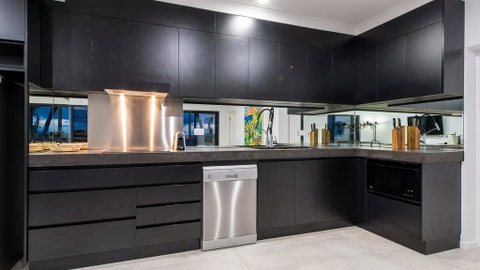 Onestep Airlie Retreat - Accommodation Broome 1