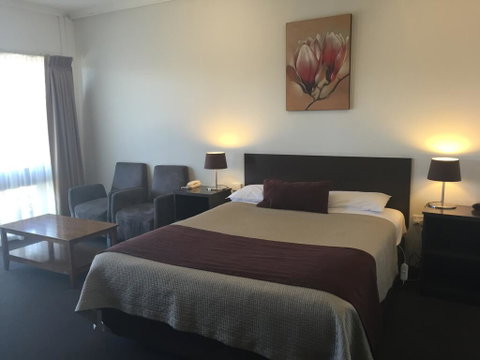 Ploughmans Motor Inn - Accommodation Broome 1