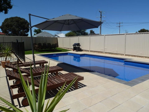 Ploughmans Motor Inn - Accommodation Broome 0