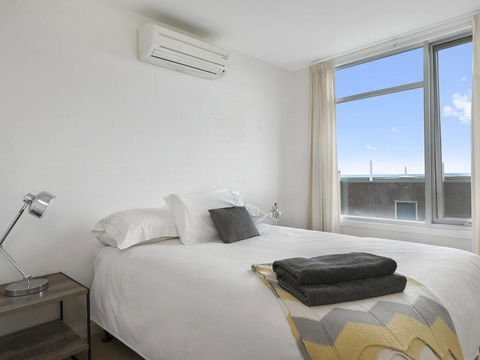 POINT GREY APARTMENT 2 - Ocean VIews With Wifi - Accommodation Broome 1