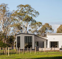 Pomonal Estate Mt Cassell Villa - Accommodation Broome