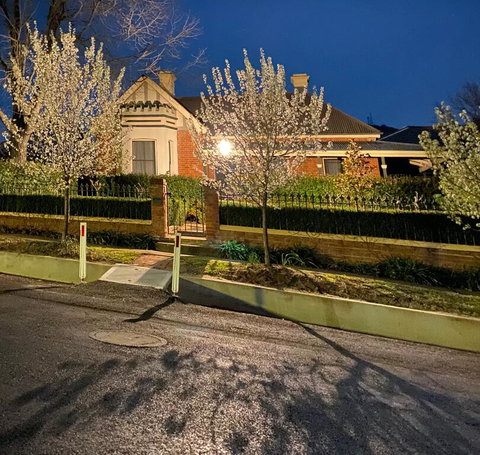QUILTY HOUSE (Formerly Beethovens) - Accommodation Broome 0