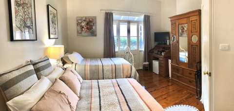 QUILTY HOUSE (Formerly Beethovens) - Accommodation Broome 1