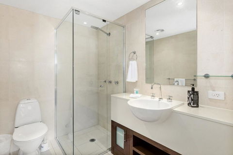 RESORT OCEAN FRONT SUITE 2222 - Accommodation Broome 2