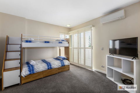 RESORT ON THE BEACH 1219/20 - Accommodation Broome 3