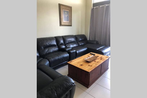 Resort Style Apartment On Gregory - Accommodation Broome 2
