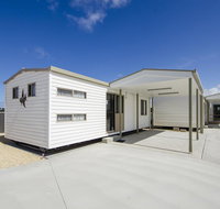 Rocks Retreat Cabin - Seal - Accommodation Broome