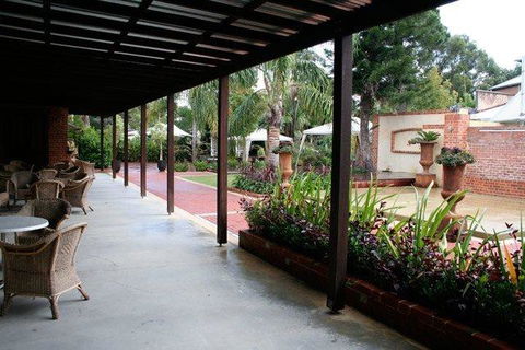 Rose & Crown Hotel - Accommodation Broome 3