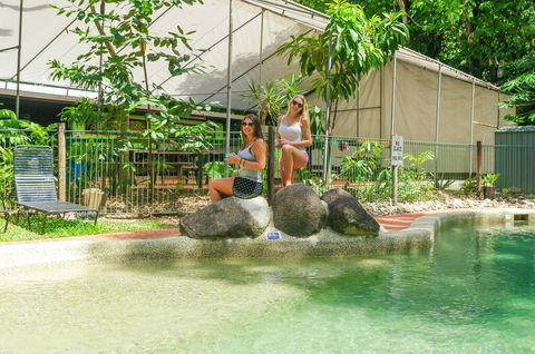 Safari Lodge - Accommodation Broome 2