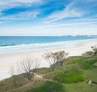 San Simeon Beachfront Apartments Tugun - Accommodation Broome