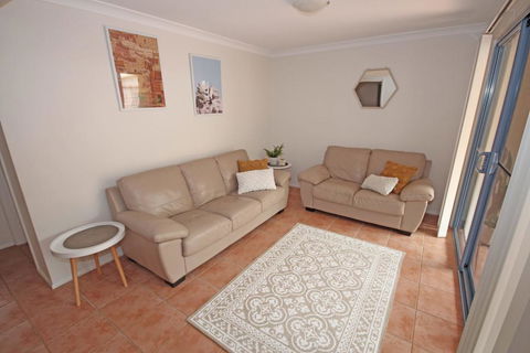 Santa Barbara - Accommodation Broome 1