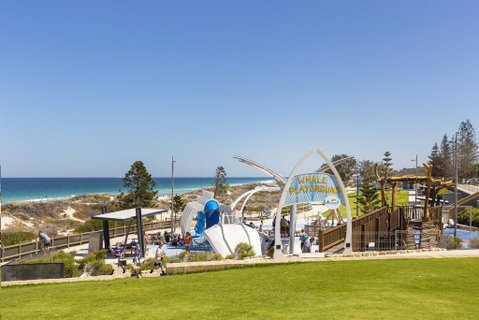 Scarborough Seaside Apartment 121 - Accommodation Broome 2