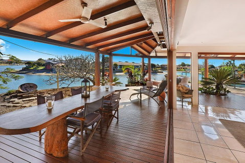 SCHMAN55-WATERFRONT, RESORT-STYLE ENTERTAINER - Accommodation Broome 2