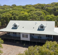 Sea Breeze Chalets Yallingup - Accommodation Broome