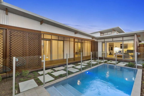 SEA GEM ON ECLIPSE - Accommodation Broome 2