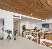 Sea la Vie 2 Luxury Apartment in Coffs Harbour Jetty with pool views and walking distance to the beach - Accommodation Broome
