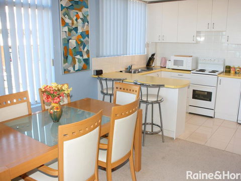 Seaview #2 - 2/171 Avoca Drive - Accommodation Broome 2
