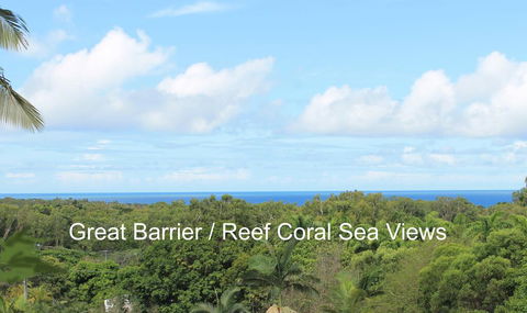 SEAVIEWS Oak Beach - Accommodation Broome 1
