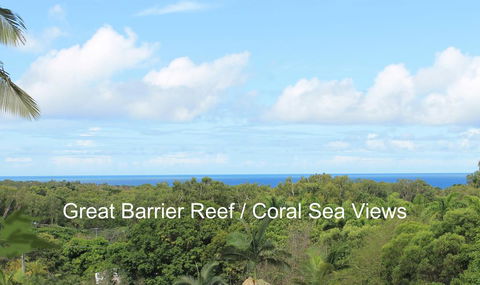 SEAVIEWS Oak Beach - Accommodation Broome 0