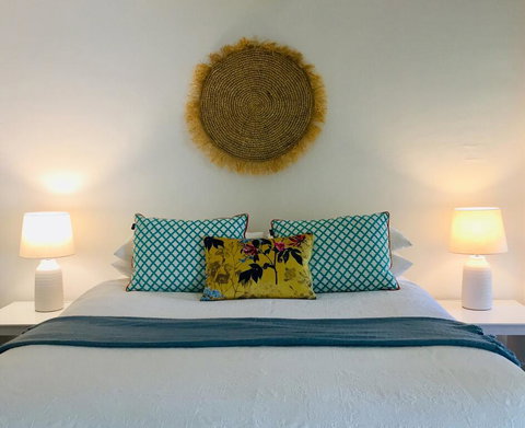 Sensom Luxury Bed And Breakfast - Accommodation Broome 1