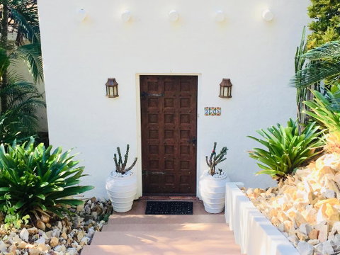 Sensom Luxury Bed And Breakfast - Accommodation Broome 3