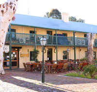 Settlers House