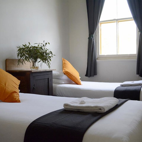 Shamrock Hotel Motel Temora - Accommodation Broome 1