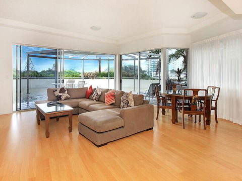 Silver Sea On Sixth Resort - Accommodation Broome 2
