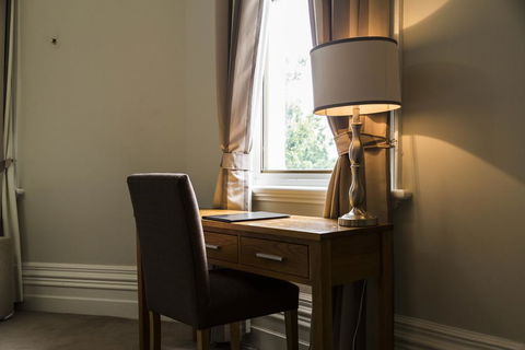 Simmers Serviced Apartments - Accommodation Broome 0