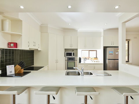 Skymirror Villa - Accommodation Broome 1