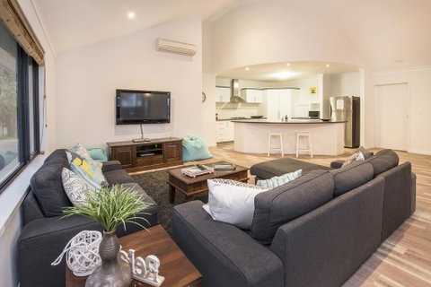 Snoozeaway - Accommodation Broome 3