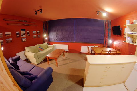 Snow Ski Apartments 18 - Accommodation Broome 1