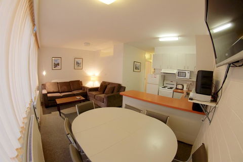 Snow Ski Apartments 19 - Accommodation Broome 2
