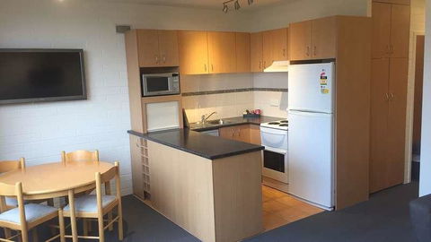 Snow Ski Apartments 24 - Accommodation Broome 3