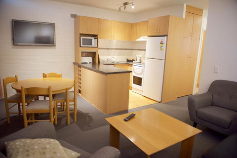 Snow Ski Apartments 24 - Accommodation Broome 0