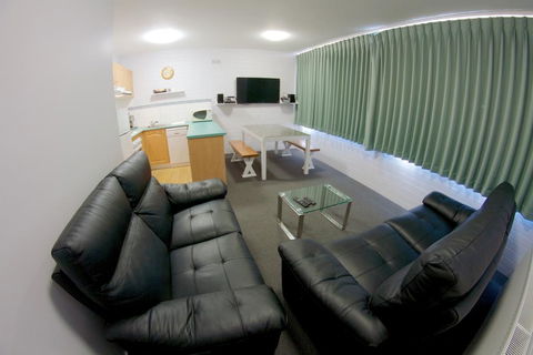Snow Ski Apartments 25 - Accommodation Broome 1