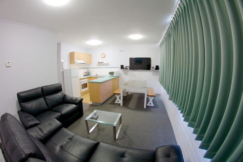 Snow Ski Apartments 25 - Accommodation Broome 2