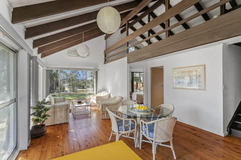 Soldier Crab Shack - 20 Macleay St - Accommodation Broome 3