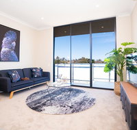 SP246-Brandnew modern Apt in Penrith with parking - Accommodation Broome