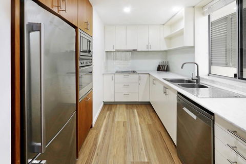 Space Holiday Apartments - Accommodation Broome 3