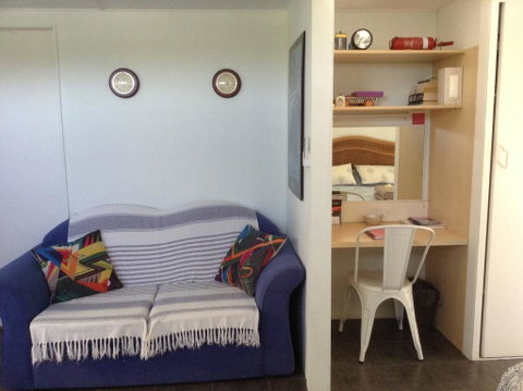 Studio Apartment With Seaview - Accommodation Broome 3
