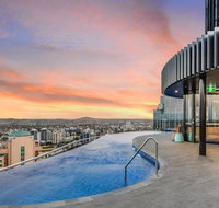 Stylish Resort Living in the City - Accommodation Broome