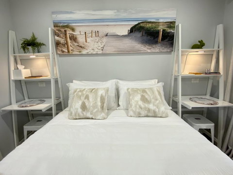 STYLISH UNIT - CLOSE TO DREAMWORLD - Accommodation Broome 2