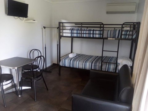 Summit Cabin - Accommodation Broome 1