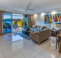 Superior Poinciana 011 on Hamilton Island - Accommodation Broome