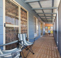Surf and Sunsets Beach Holiday Home Mandurah - Accommodation Broome