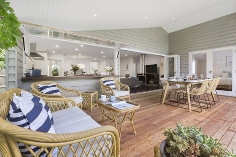 THALASSA HOUSE COASTAL RETREAT DROMANA - Accommodation Broome 1